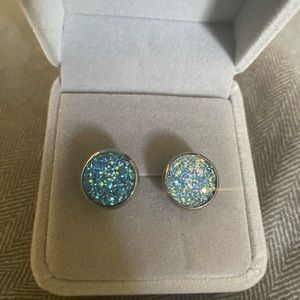 Druzy quartz earrings for pierced ears